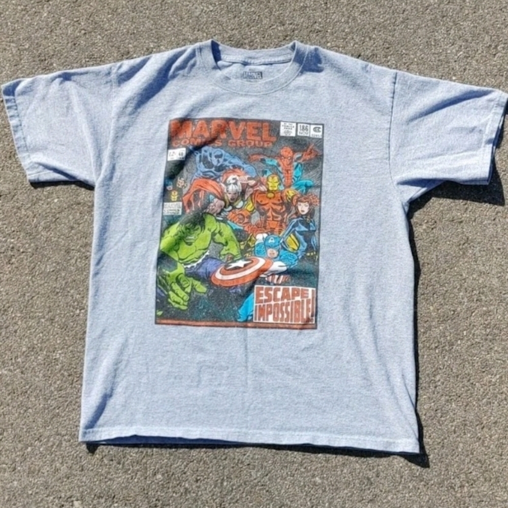 Y2K 2000s Marvel Superheroes Comic Cover Print T-Shirt Size (L)